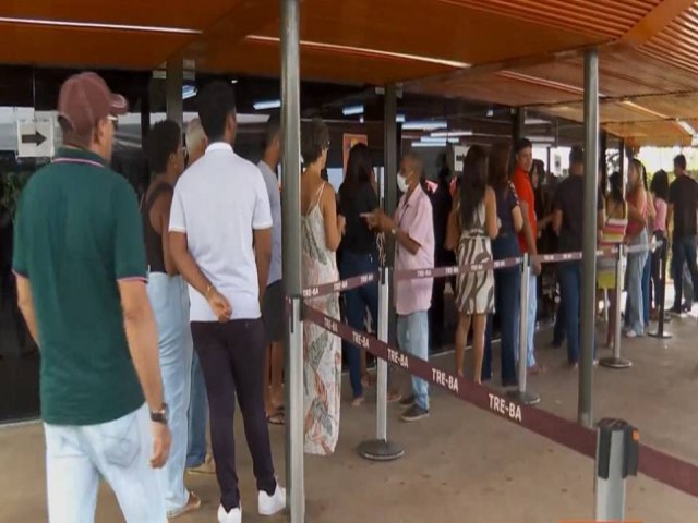 Planto no feriado: eleitores baianos podem regularizar situao com o TRE neste 1 de maio