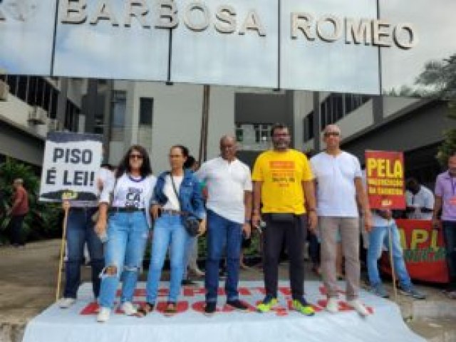 18 assembleias regionais da rede estadual de ensino da Bahia decidem por paralisao