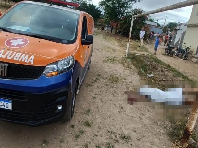 Riacho do Jacupe: Homem  assassinado a tiros em campo de futebol no Povoado Ponto Novo