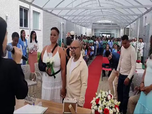 Noivo sofre infarto dias antes do casamento e casal decide formalizar unio dentro de hospital na Bahia