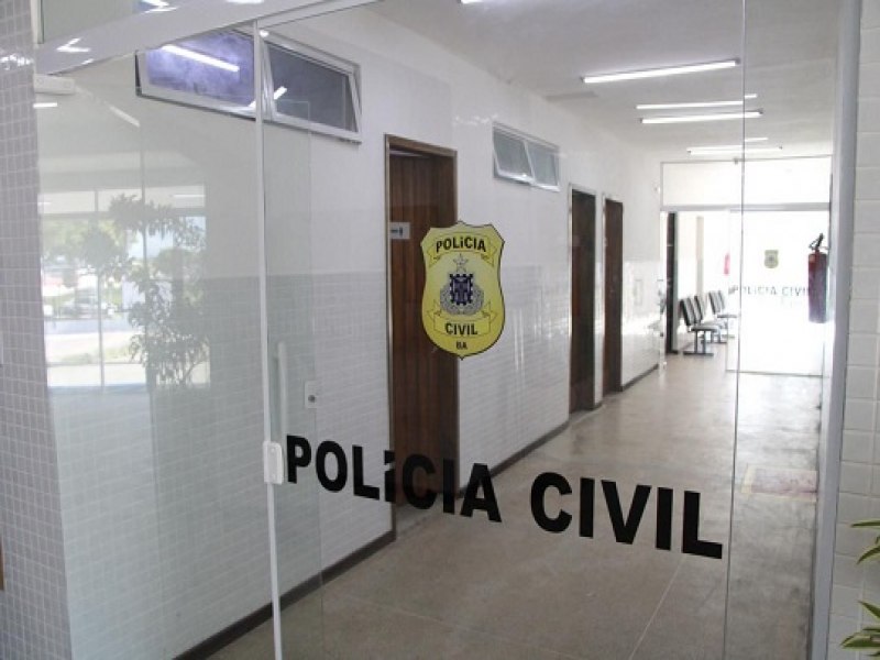 Suspeito de estuprar a prpria filha  preso por ameaar e perseguir a menina e a me dela no interior da Bahia