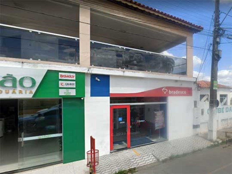 Agncia do Bradesco em Queimadas vai fechar, e clientes sero transferidos para Cansano