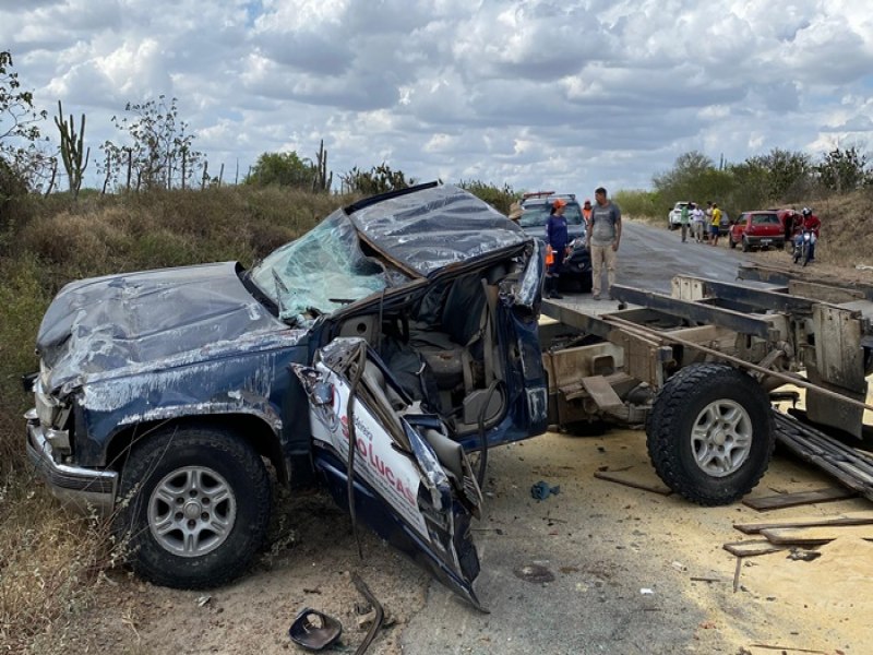 Coliso envolvendo Siena e Silverado na BA 120 deixa cinco feridos; um estado grave