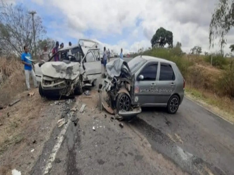 Acidente fatal na BA-026 deixa uma vtima fatal e vrias pessoas feridas no Vale do Jiquiri