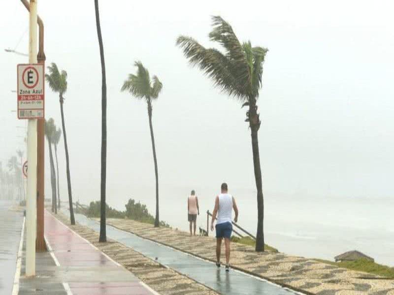 Defesa Civil emite alerta de continuidade de chuvas em Salvador nesta quarta (27)