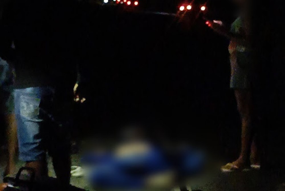 Motociclista morre em colis�o na BR-324, pr�ximo a Novo Para�so; ciclista est� ferido