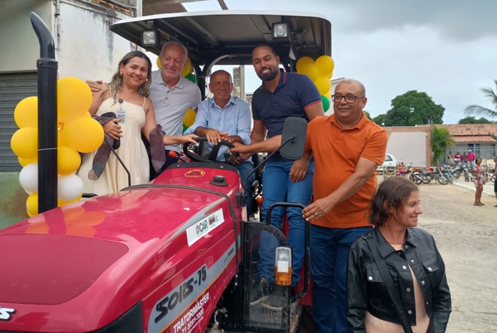 Povoado do Maracuj� � agraciada com entrega da reforma do mercado equipamentos e outros benef�cios confira fotos e v�deos