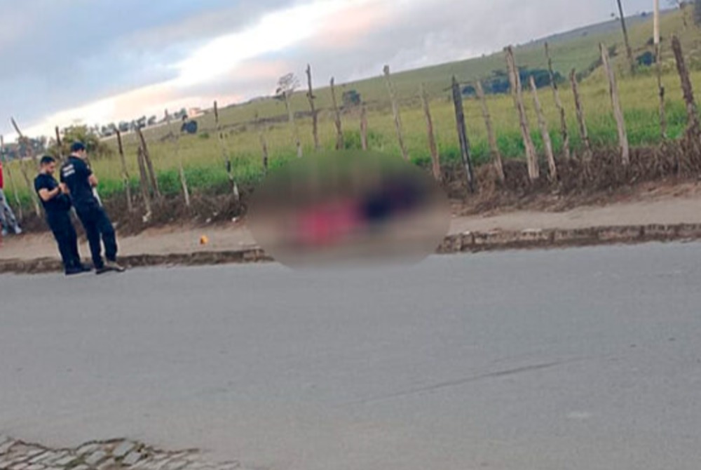 Homem e adolescente s�o mortos a tiros durante a madrugada em Jaguaquara