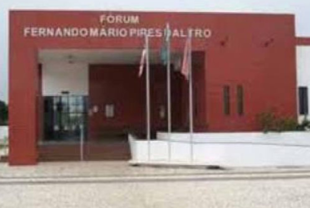 Administrado do F�rum da Comarca de Capim Grosso concede entrevista ao JMATV