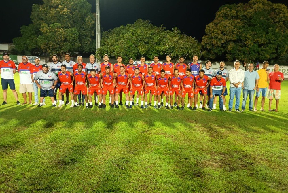 Sele��o de Futebol de Capim Grosso se apresenta para disputa do Intermunicipal