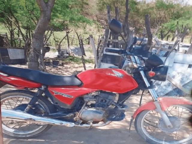 Proprietrio pede ajuda para encontrar moto roubada em Manari