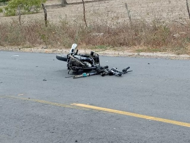 MOTOCICLISTA MORRE EM ACIDENTE NA PE-300, EM ITABA