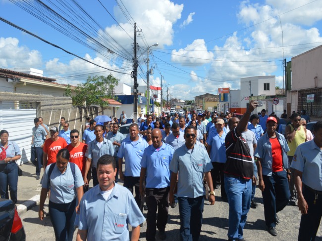 Luta dos rodovirios termina em vitria e greve encerra em Alagoinhas