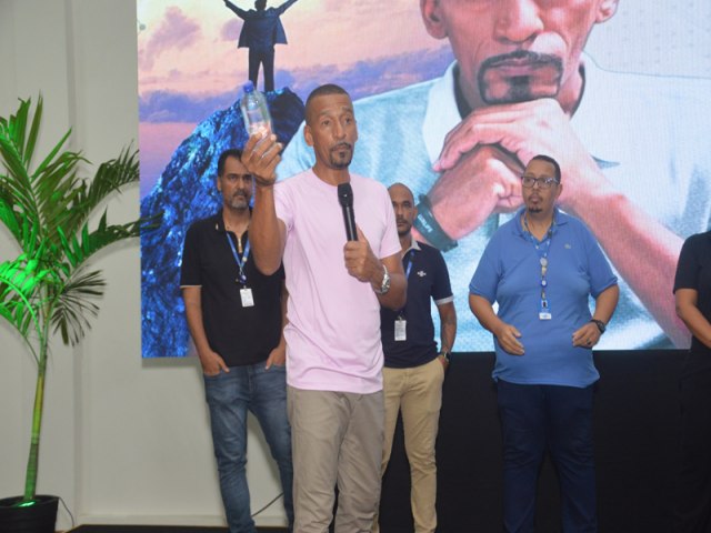 Palestra de Rique Sheter em Alagoinhas atrai um grande pblico 