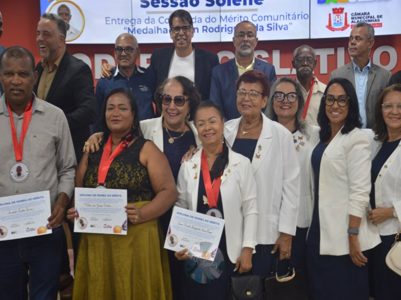 Comenda do mrito comunitrio, medalha Nilton Rodrigues  entregue em Alagoinhas  