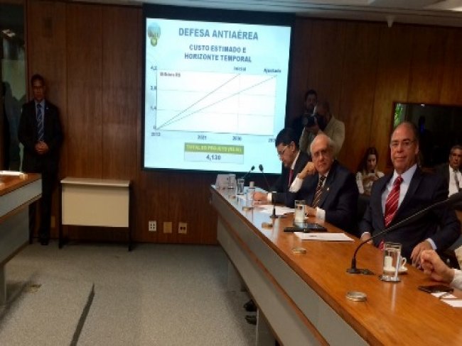 A pedido de Fernando Bezerra, Senado fará audiência pública com ministro da Defesa e dirigentes da Receita e da Abin