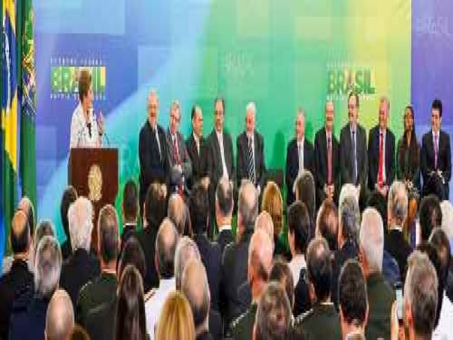 Dilma: todo ministro deve dialogar com parlamentares, prefeitos e governadores