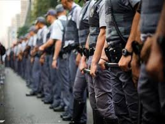 Policiais lançam campanha contra a ?policiofobia?