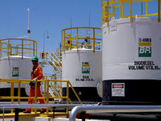 Petrobras reduz em US$ 11 bilhões investimentos para 2015 e 2016