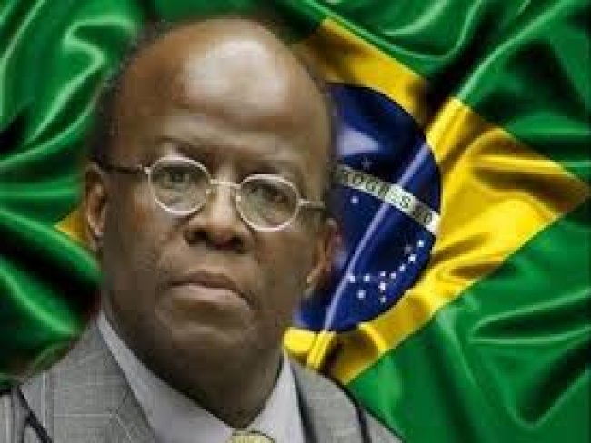Brasileiros confiam mais no ex-presidente do Supremo Joaquim Barbosa, diz Datafolha; presidente da Câmara dos Deputados é o pior colocado