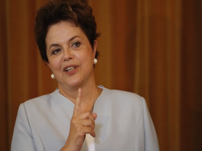 11% aprovam e 64% reprovam governo Dilma
