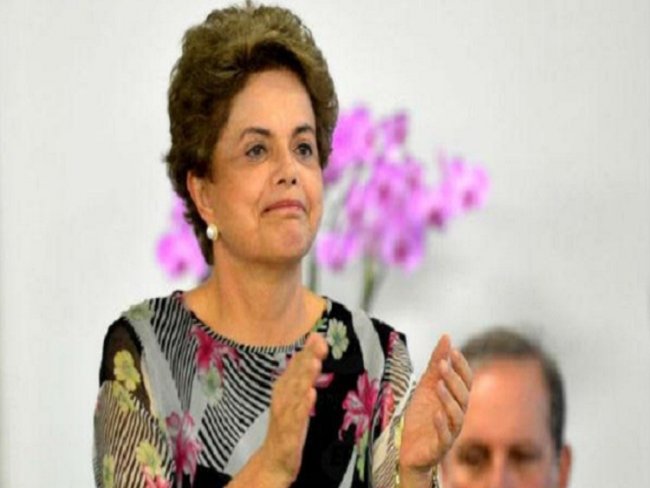 Segundo Dilma o PT precisa passar por uma ?transformação? e reconhecer erros