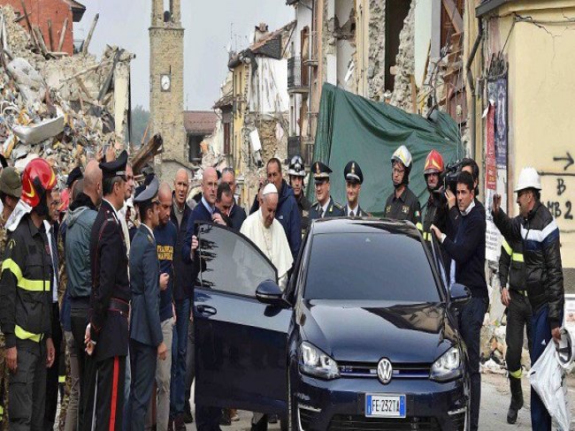 Terremoto atinge centro da Itália durante visita do Papa