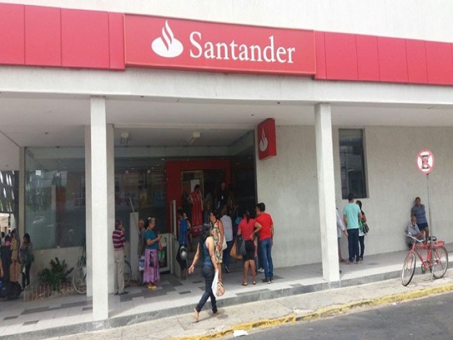 Cofre do Banco Santander em Petrolina é arrombado com maçarico por criminosos