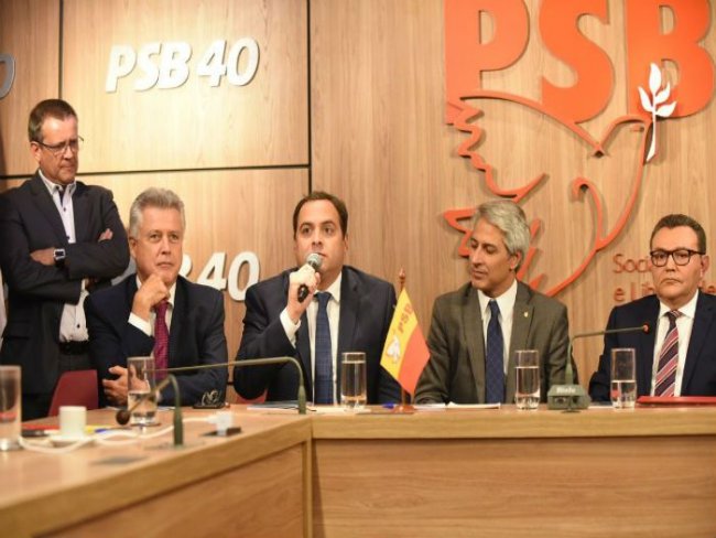Pela primeira vez, PSB-PE pode divergir de diretório nacional em apoio à presidência por Edenevaldo Alves