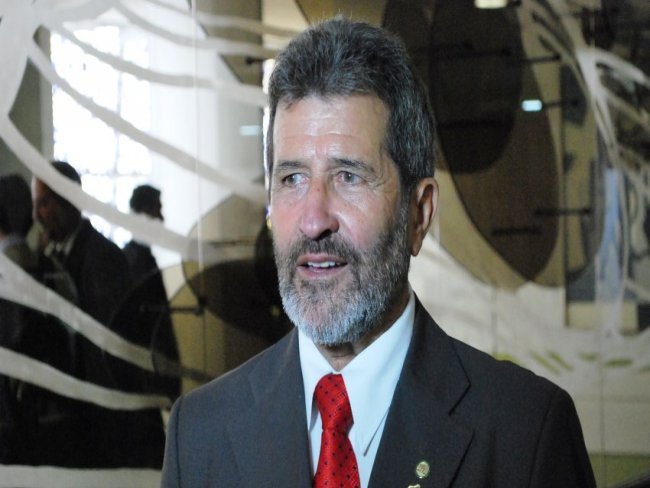 Gonzaga Patriota é reeleito presidente do Clube do Congresso em Brasília por Edenevaldo Alves