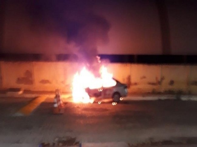 Carro de casal sequestrado em Cabrobó é incendiado em frente Delegacia de Polícia por Edenevaldo Alves