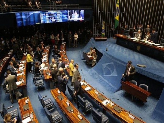 Senado derruba decretos das armas; Bolsonaro dispara no Twitter por Edenevaldo Alves