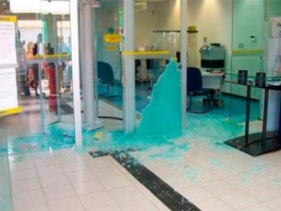 Bahia:Bandidos explodem Banco do Brasil de Canápolis