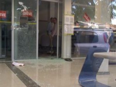 Bandidos assaltam Banco do Brasil de Campo Alegre de Lourdes-BA