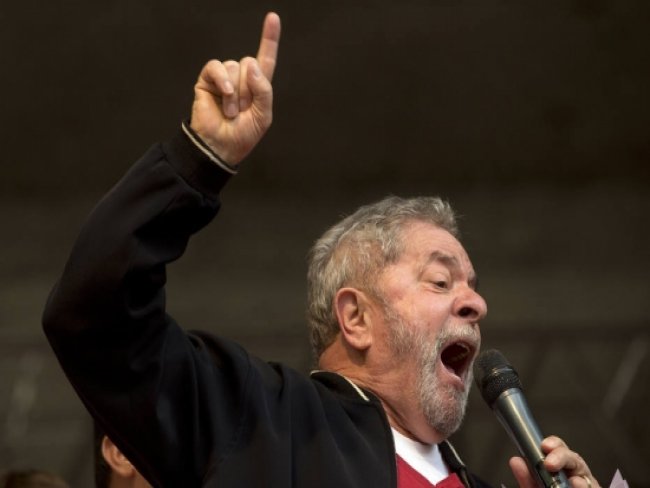 Consultor entra com habeas corpus preventivo para Lula