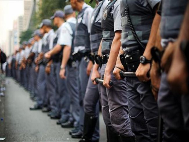 Dois fuzileiros navais são presos por transportarem cerca de 30kg de drogas de MS a São Paulo