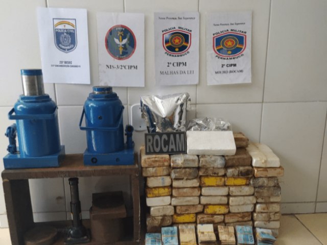 Homens são presos com mais de 53 kg de pasta base de cocaína de origem boliviana em Petrolina