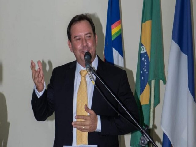 Gustavo Caribé toma posse do terceiro  mandato de prefeito em Belém do São Francisco.
