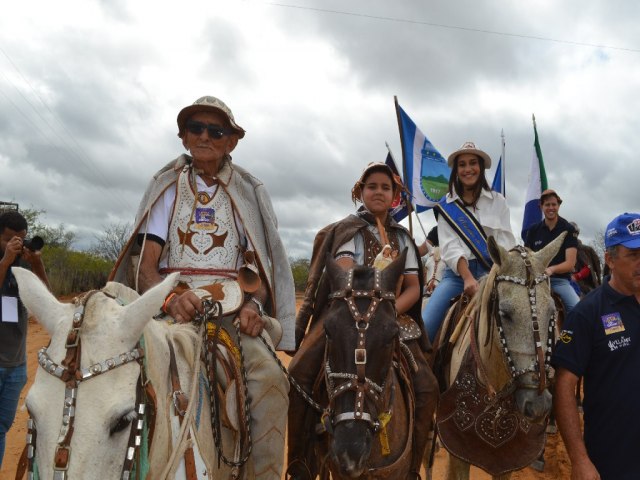 22ª Missa do Vaqueiro de Nazaré do Pico Floresta-PE Desfile dos Vaqueiros