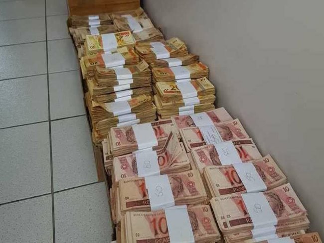 Propina no Detran: delegados e policiais embolsam mais de R$ 19 milhes