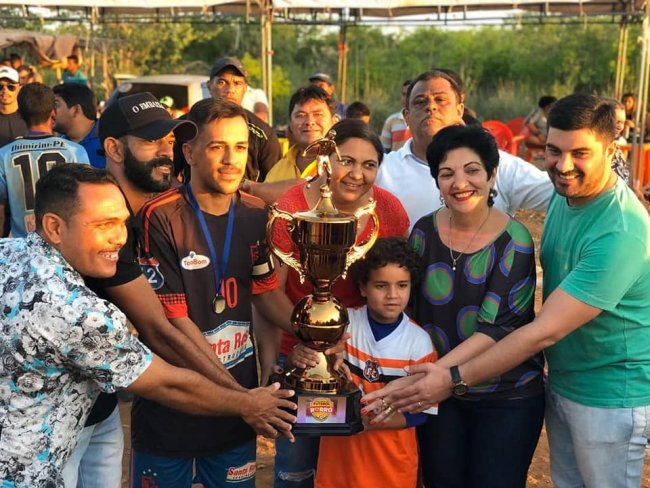 A final da Copa Rural de Futebol Rorr Manioba foi emocionante. O time do Flaresta sagrou-se campeo da competio.