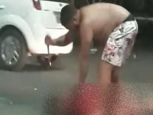 Homem esfaqueia vtima em suposta briga de trnsito em Juazeiro-BA; veja vdeo