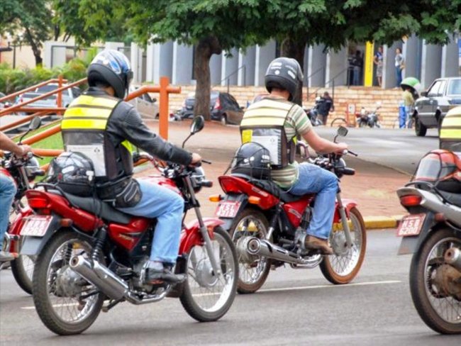 Pernambuco probe reunies com mais de 10 pessoas e circulao de mototxi