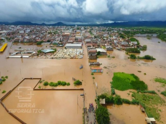O Instituto Nacional de Meteorologia (Inmet) emite alerta de chuvas fortes para a Regio Metropolitana do Recife, Zona da Mata e Agreste de Pernambuco.