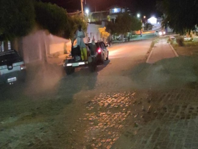 Belm do So Francisco: Secretaria Municipal de Sade realiza pulverizao nas ruas da cidade