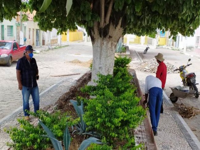 Prefeitura de Abar realiza amplo trabalho de revitalizao das praas pblicas