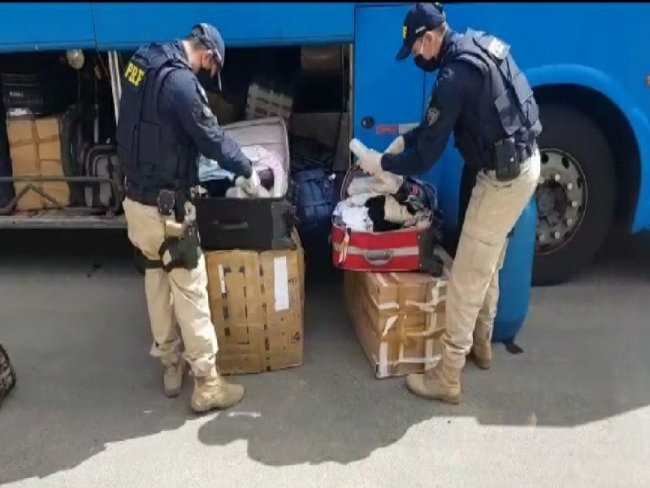 Operao Tamoio II: Mulher  presa transportando drogas e munies escondidas em bagagem para Ribeira do Pombal-BA