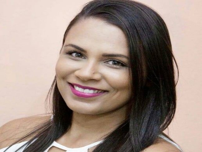 Mulheres na politica Leticia Pires lana pr-candidatura  vereadora em Floresta-PE