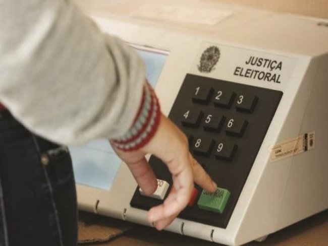 MPPE alerta prefeito e vereadores para respeitarem legislao eleitoral em Serra Talhada