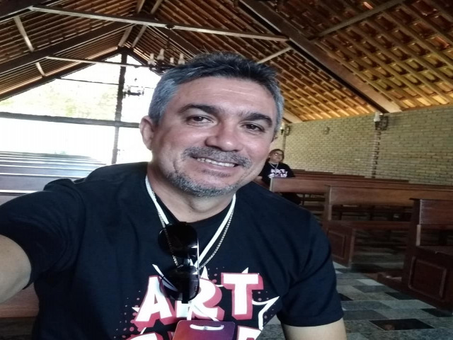 Aniversariante do Dia em Santa Maria da Boa Vista o Professor e candidato a Vereador Marcelo Souza 